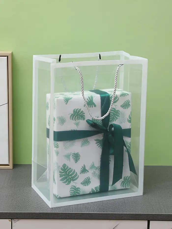 Sac fourre-tout à bordure noire blanche et rose