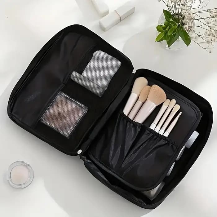 Trousse à cosmétiques de voyage avec plusieurs compartiments