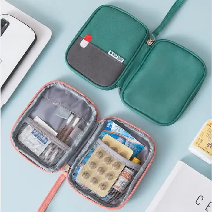 Trousse de premiers soins de voyage