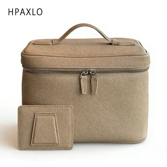 Pochette de toilette en cuir véritable
