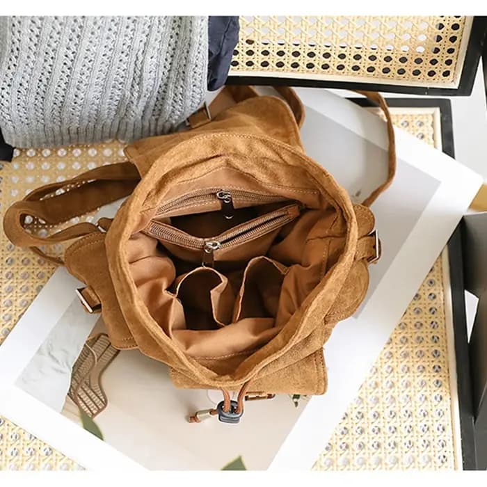 Sac à dos en daim noir pour femme