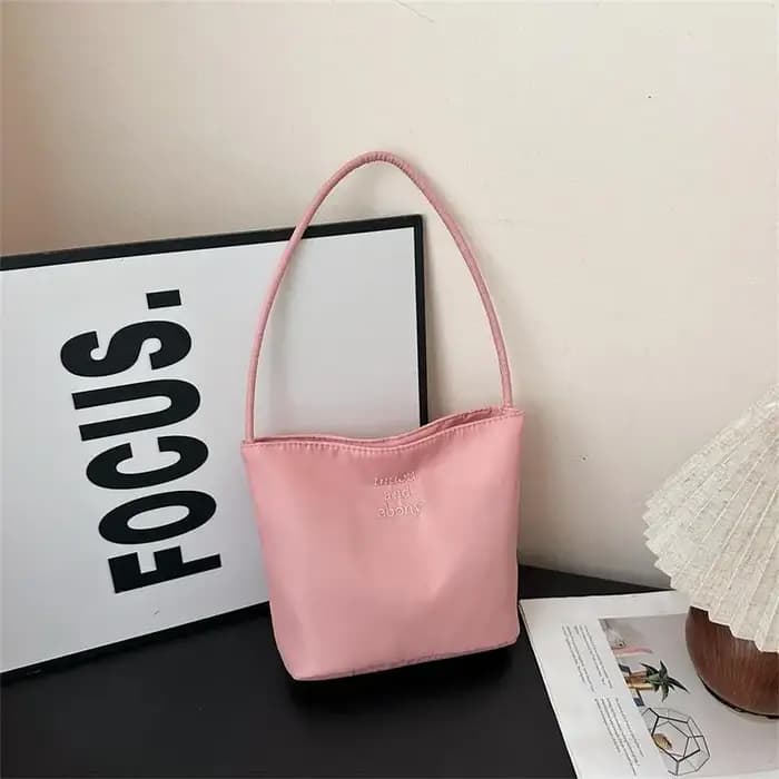 Sac à main grande capacité pour femme, sac à bandoulière imperméable avec lettres brodées, sacs four