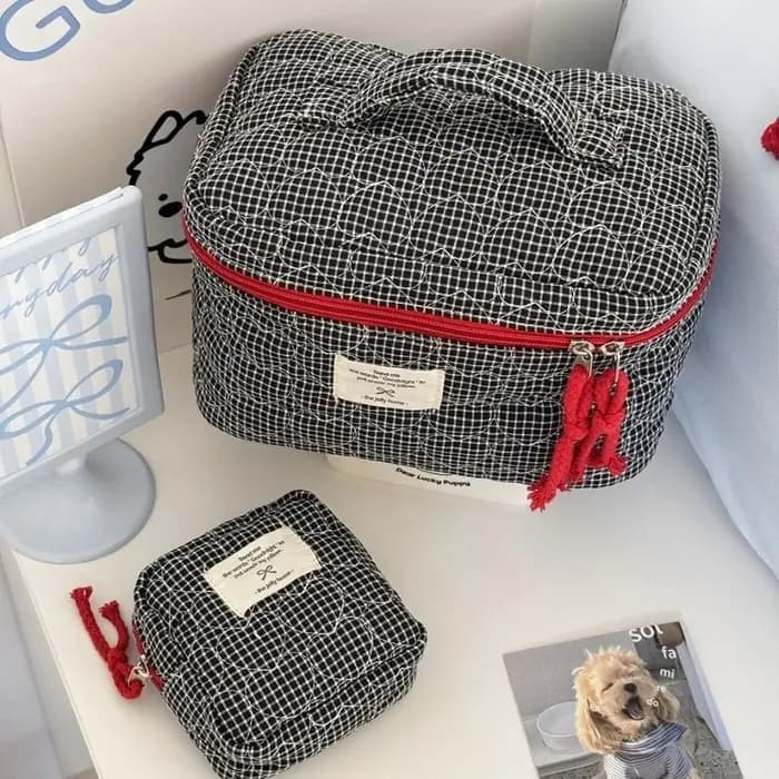 Sac de maquillage classique matelassé en forme de cœur