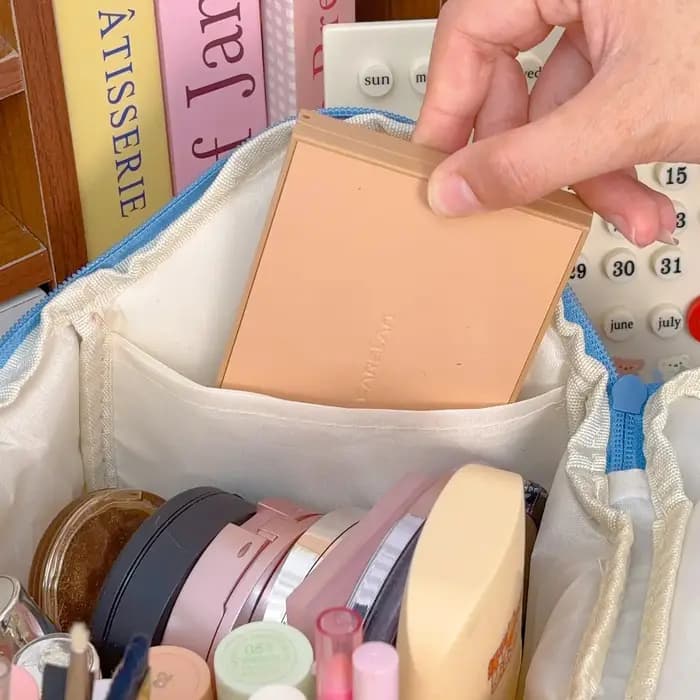 Trousse de Maquillage Portable Motif Maison de Dessin Animé