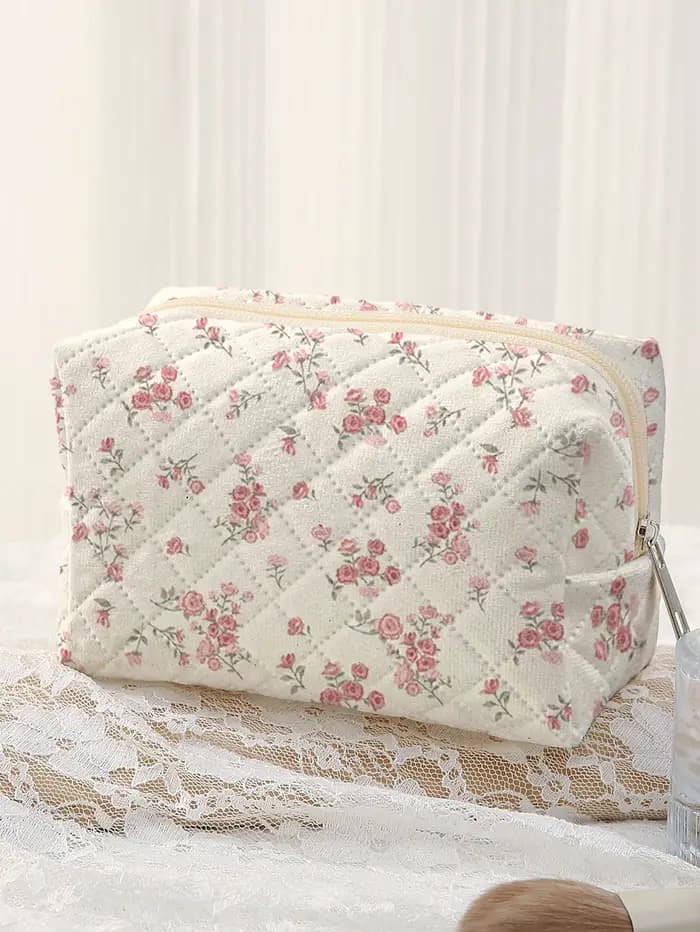 Grande trousse de toilette matelassée