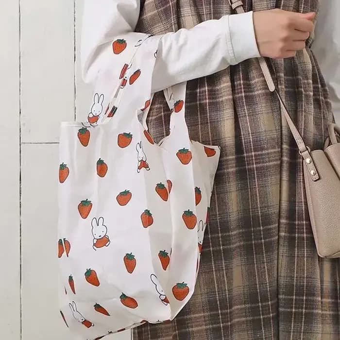 Kawaii Miffy – sac de courses Portable pliable de grande capacité à motifs de fraises