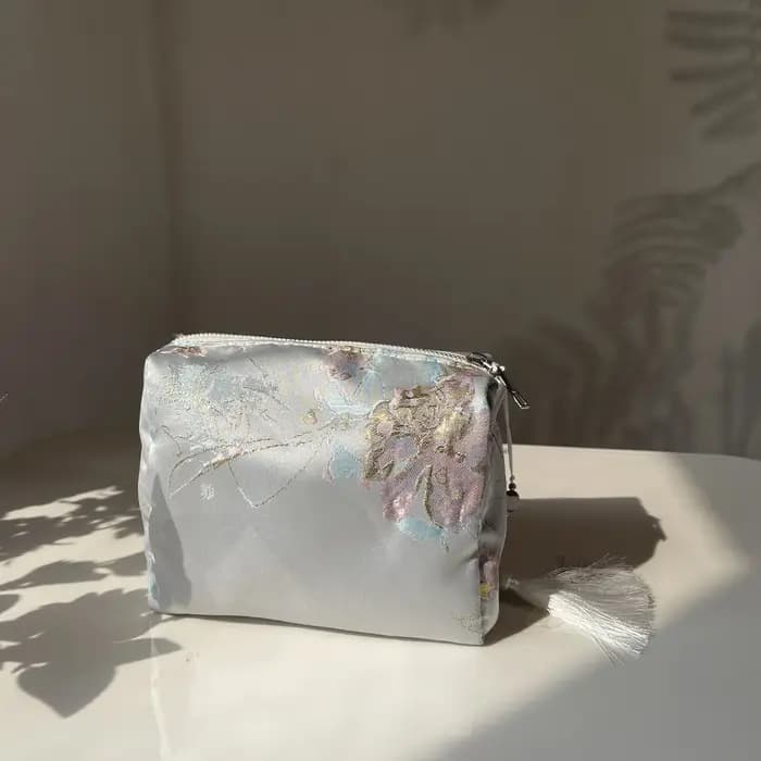 Sac à cosmétiques élégant à fleurs pour femmes