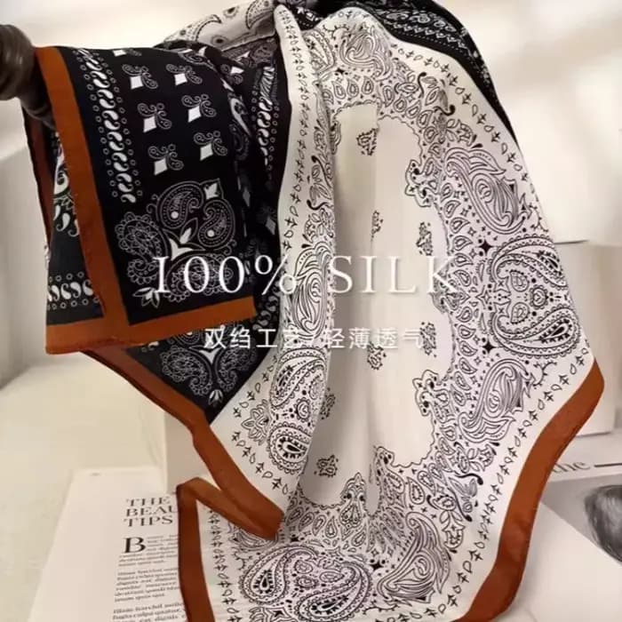 Foulard carré de luxe 100% Soie de Mûrier 70cm