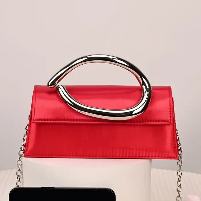 Nouveau sac à main français petit sac carré niche mode sac à bandoulière personnalisé rétro satin messager sac pour femme explosion