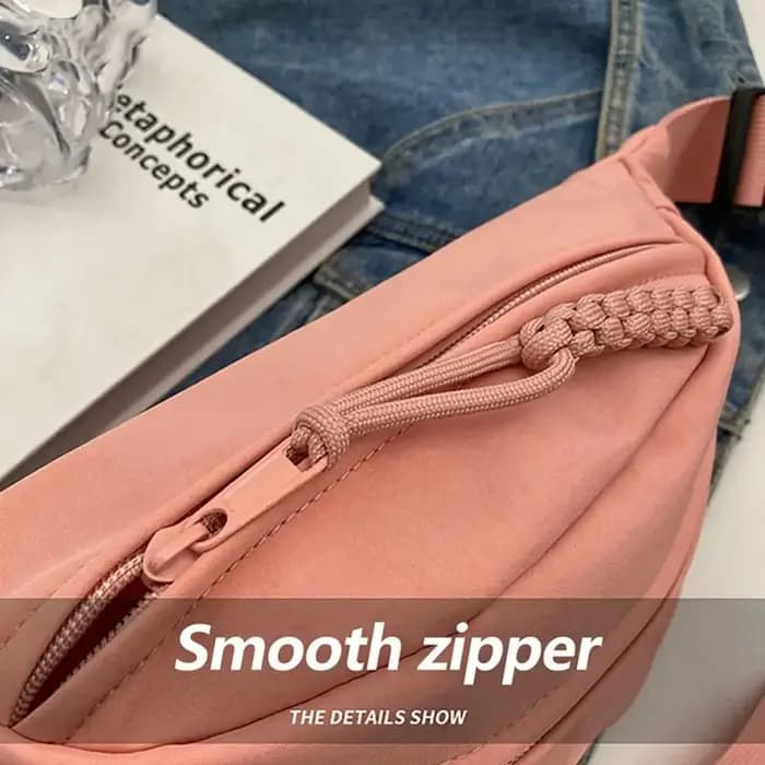 Sac de poitrine demi-lune pour femme