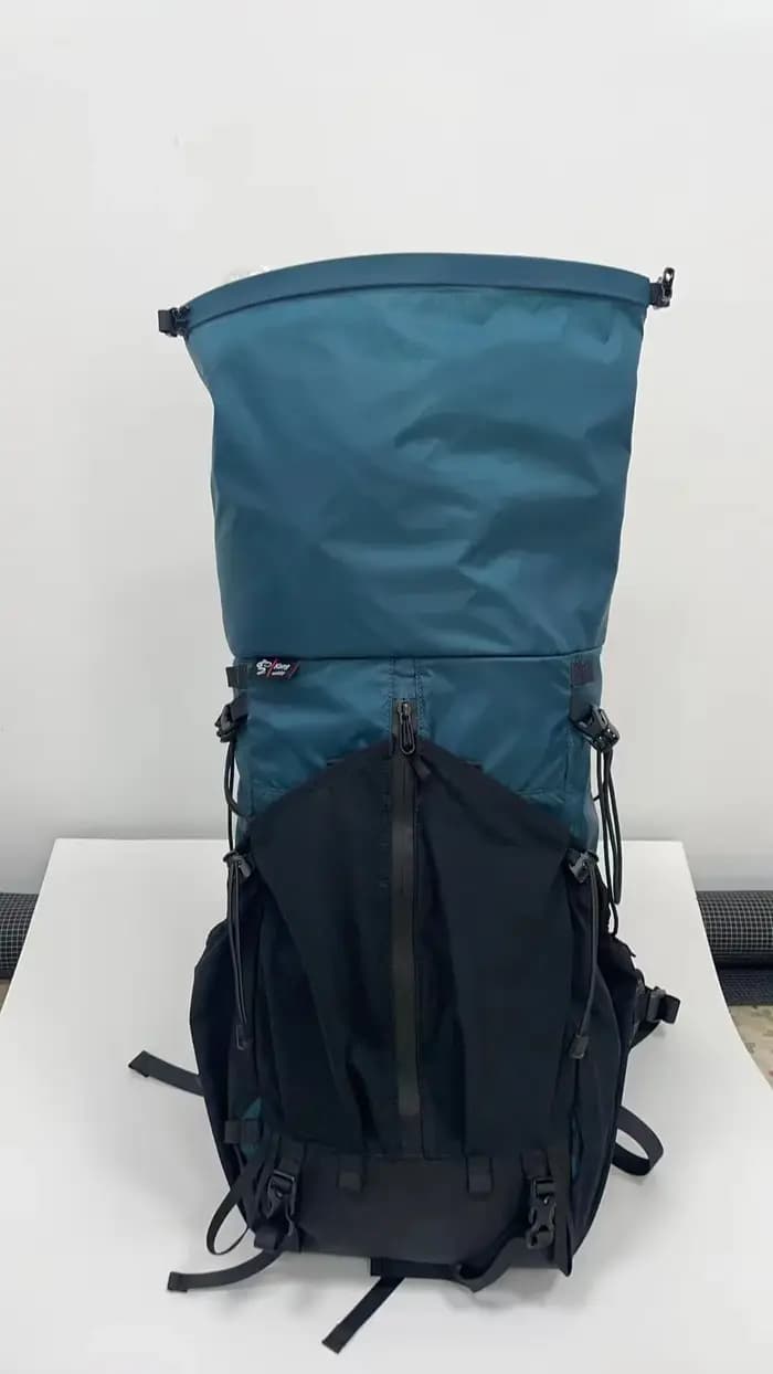 SR léger pour randonnée "May", capacité 22 ~ 38L, seulement 860g