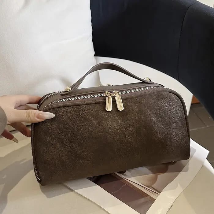 Trousse de toilette pour hommes en déplacement d'affaires