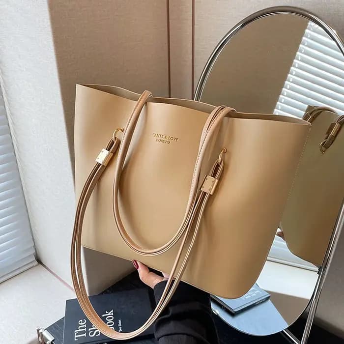 Sac à bandoulière rouge en cuir PU