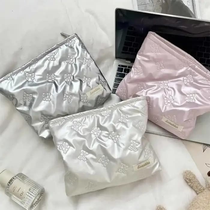 Sac à main, Trousse de maquillage