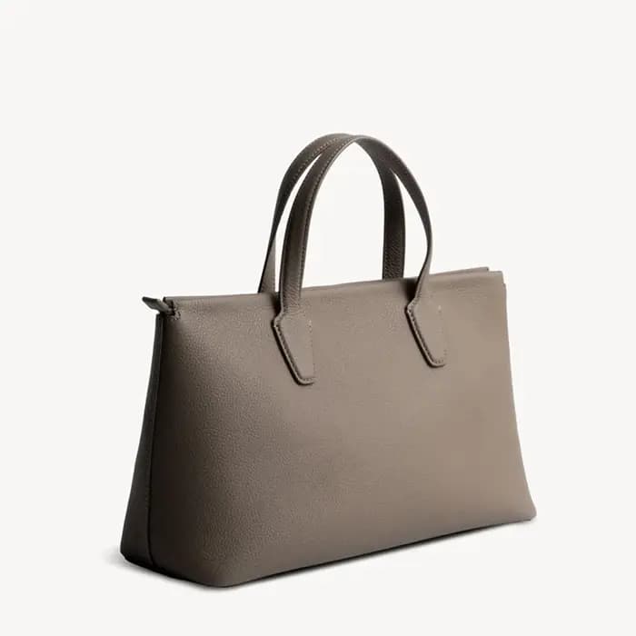 The Row Marcel, sacoche en cuir de luxe