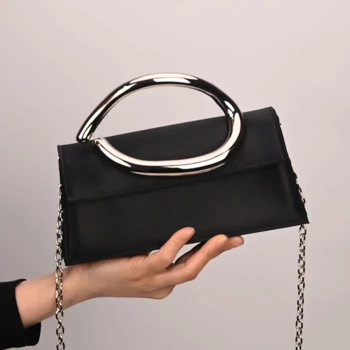 Nouveau sac à main français petit sac carré niche mode sac à bandoulière personnalisé rétro satin messager sac pour femme explosion