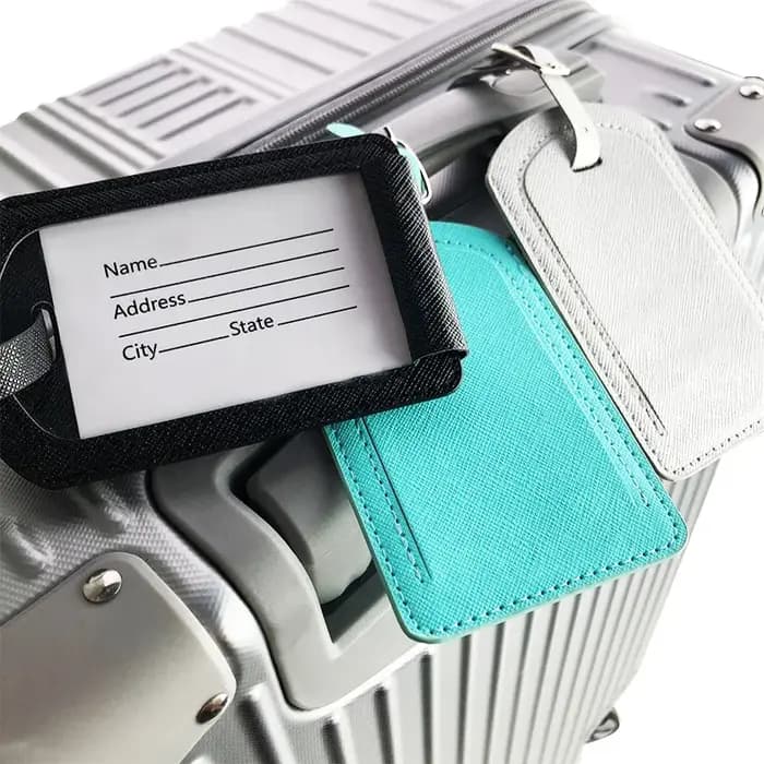 Étiquette de bagage de voyage avec nom personnalisé