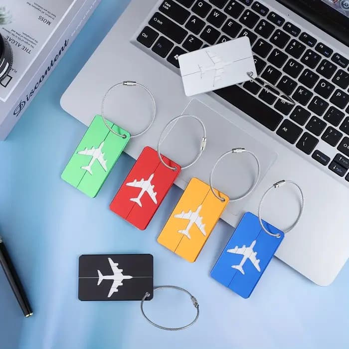 Ensemble d'étiquettes de bagage en aluminium robuste et élégant avec boucle en acier sécurisée