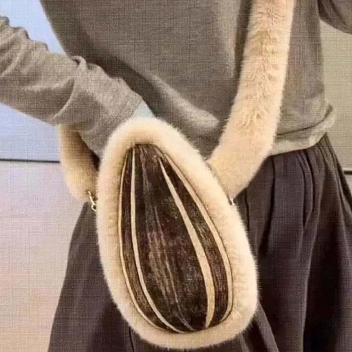 Sac à bandoulière en forme de sac de nourriture géant