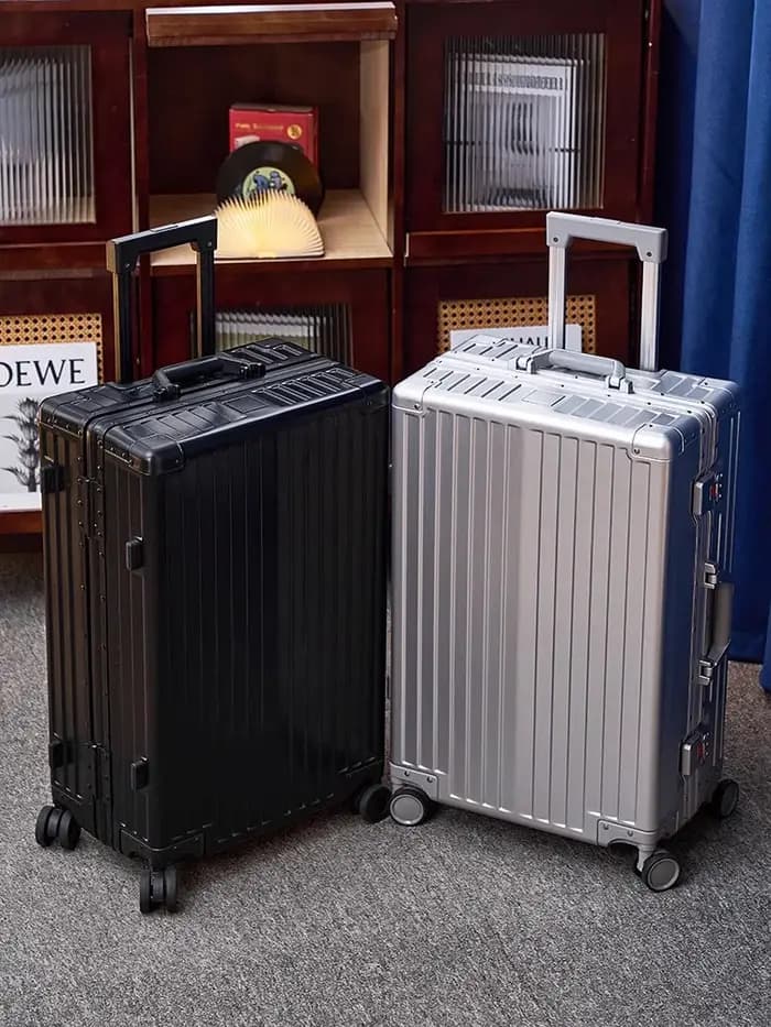 Valise à bagages entièrement en alliage d'aluminium et magnésium