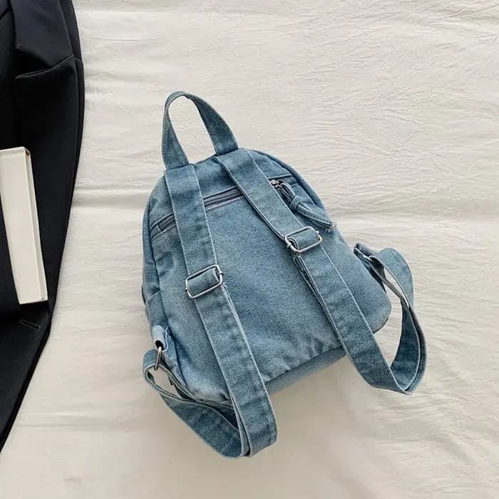 Mini sac à dos en denim décontracté – Sac à dos de tous les jours pour femmes, sac à dos tendance, compact et léger pour un style de rue sans effort