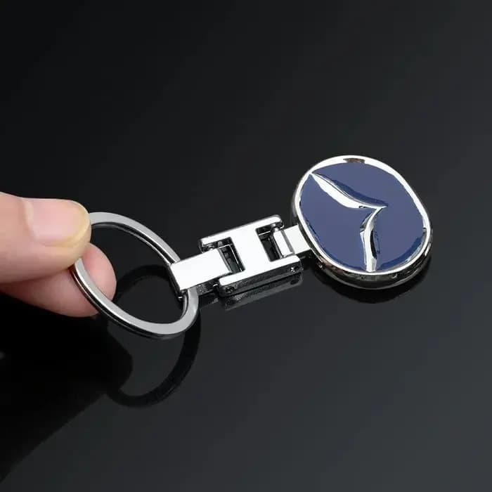 Porte-clés en métal avec logo Mazda