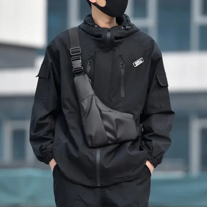 Sac croisé triangulaire antivol avec sangle réglable