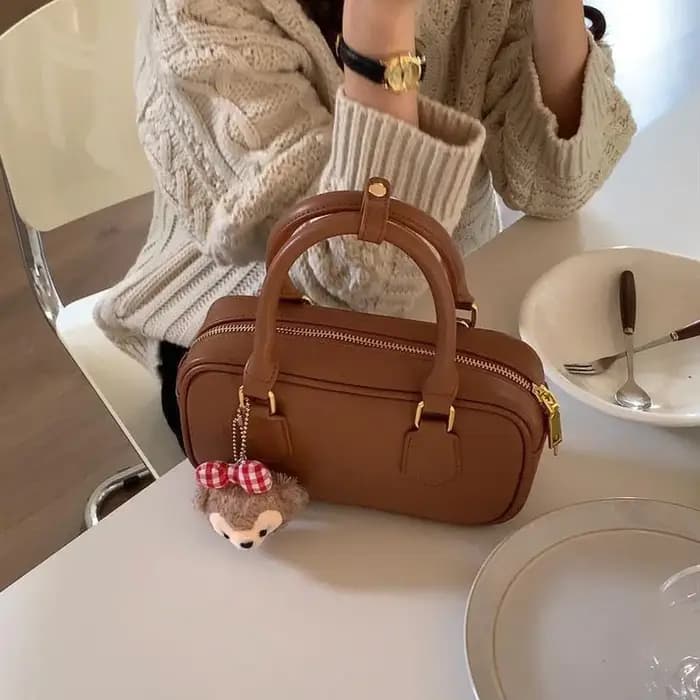 Sac bowling mini tendance Sac à main bandoulière pour femme Design rétro élégant Sensation haut de gamme Sac