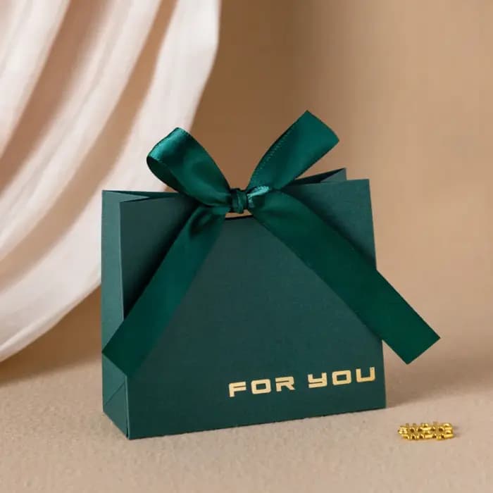 Sac cadeau de petite taille