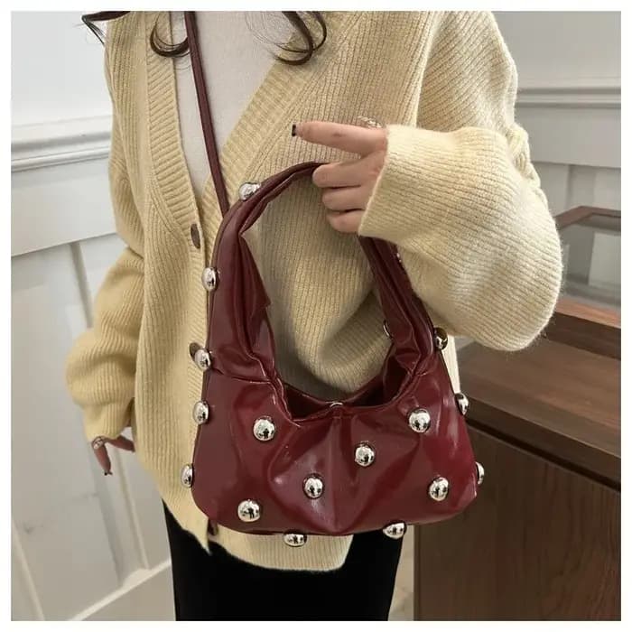 Sac à main Hobo clouté en cuir PU pour femme
