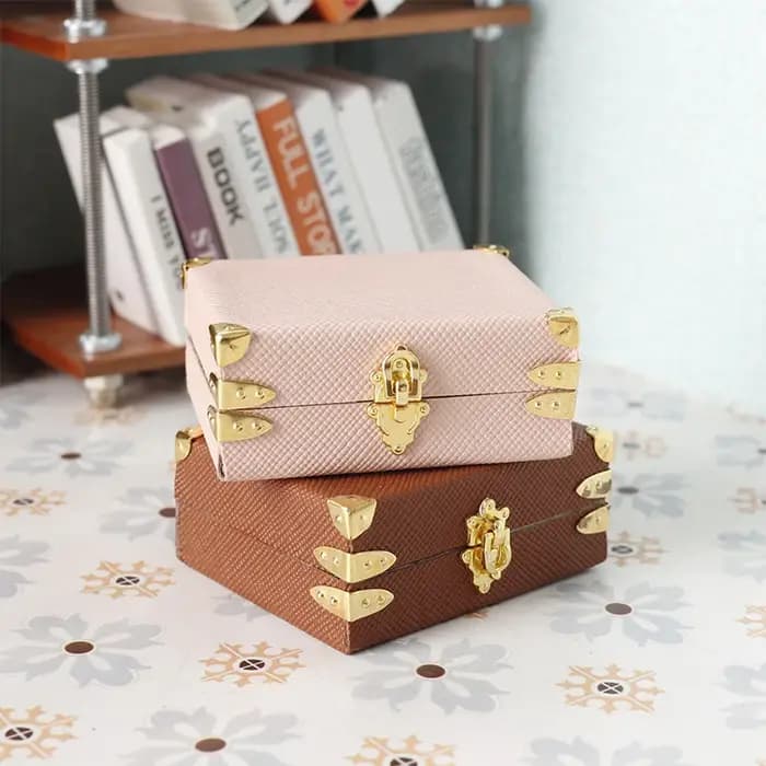 Mini Valise Miniature en Cuir Vintage