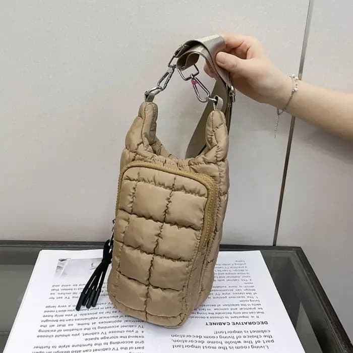 Sac isotherme matelassé élégant pour bouteille d'eau, sac de transport grande capacité résistant à l