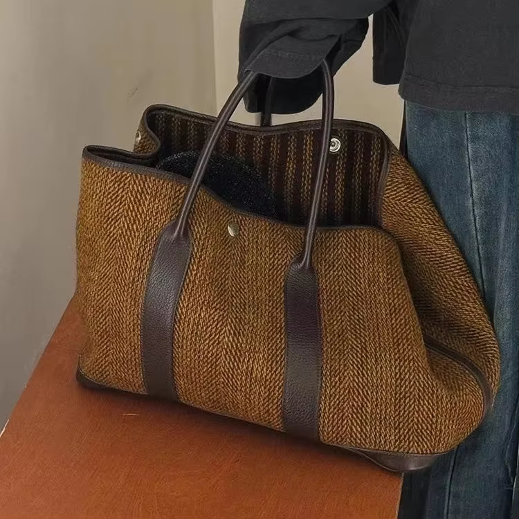 2025 nouveau sac pour femmes avec tempérament à la mode épaule unique grands sacs à main sacs à dos 