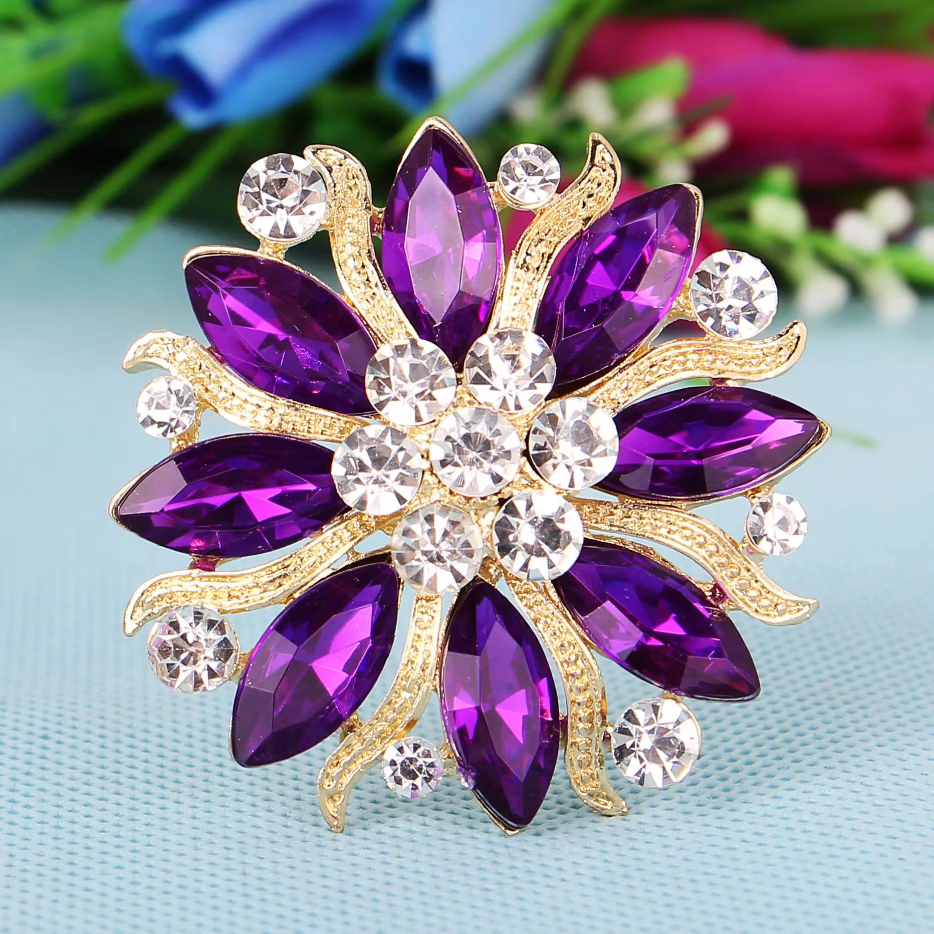 Broche fleur à pampilles en acrylique, accessoires en diamant, adaptée aux sacs, vêtements, chapeaux