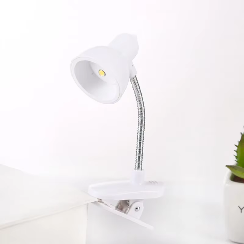 Lampe de lecture Portable et respectueuse des yeux, lumière chaude et brillante à clipser avec batte