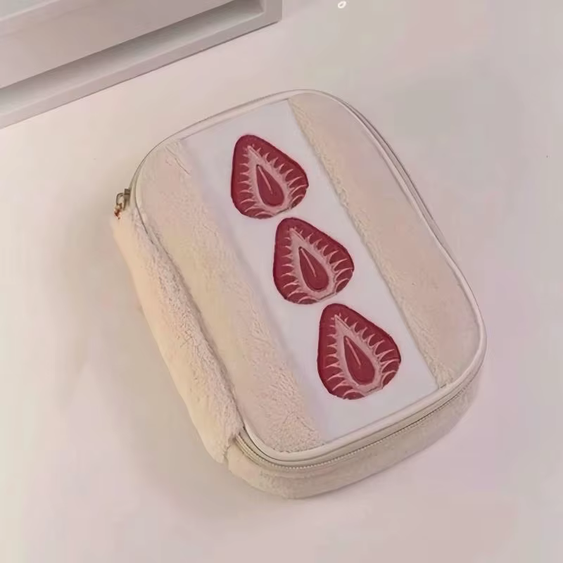♥ Sac de rangement mignon pour sandwich aux fraises |   Pochette cosmétique floue/organisateur de pa