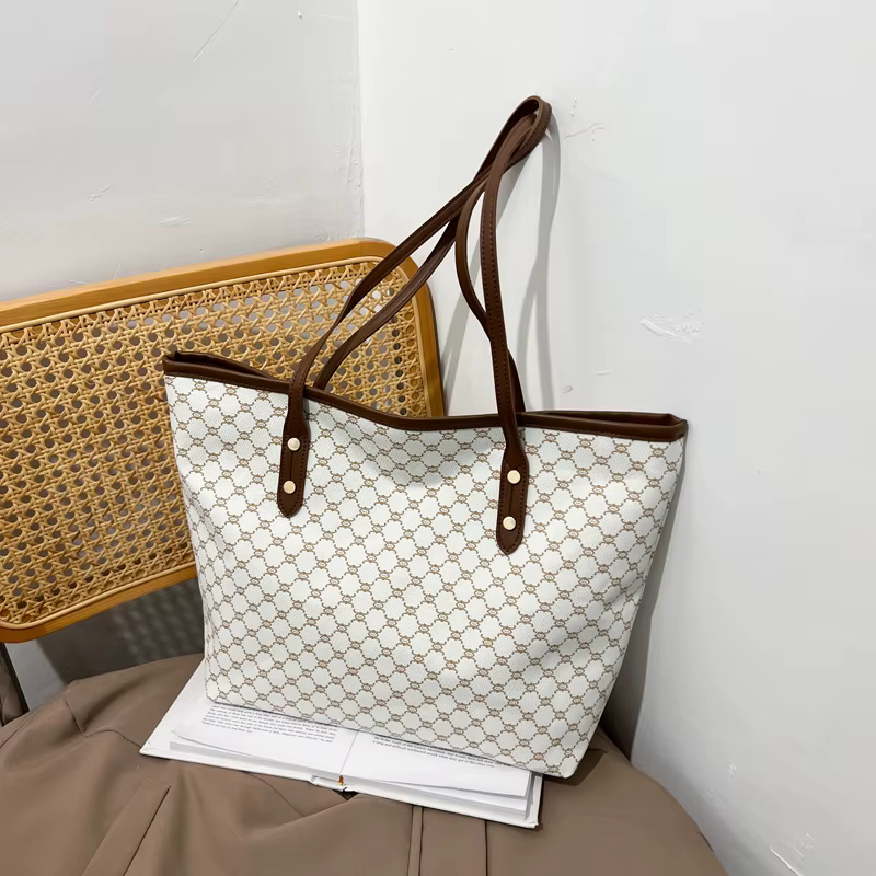 Sac à main vintage de luxe pour femme, imprimé monogramme, rivets, cuir PU, grande capacité, sac fou