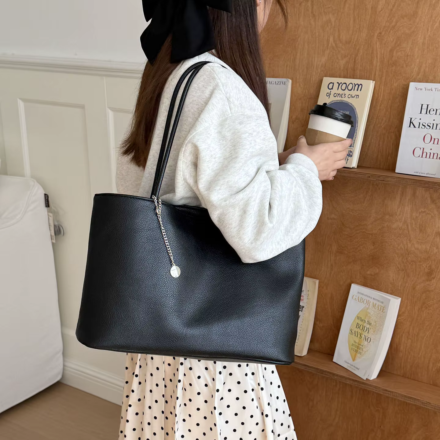Sac fourre-tout en cuir noir grainé pour femme, grande capacité, sac à bandoulière pour trajets quot