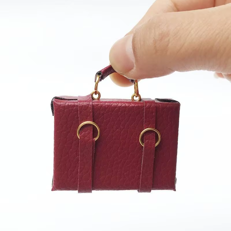 Valise en cuir à l'échelle 1:12, pièce classique, modèle de jouet, accessoire Miniature pour maison