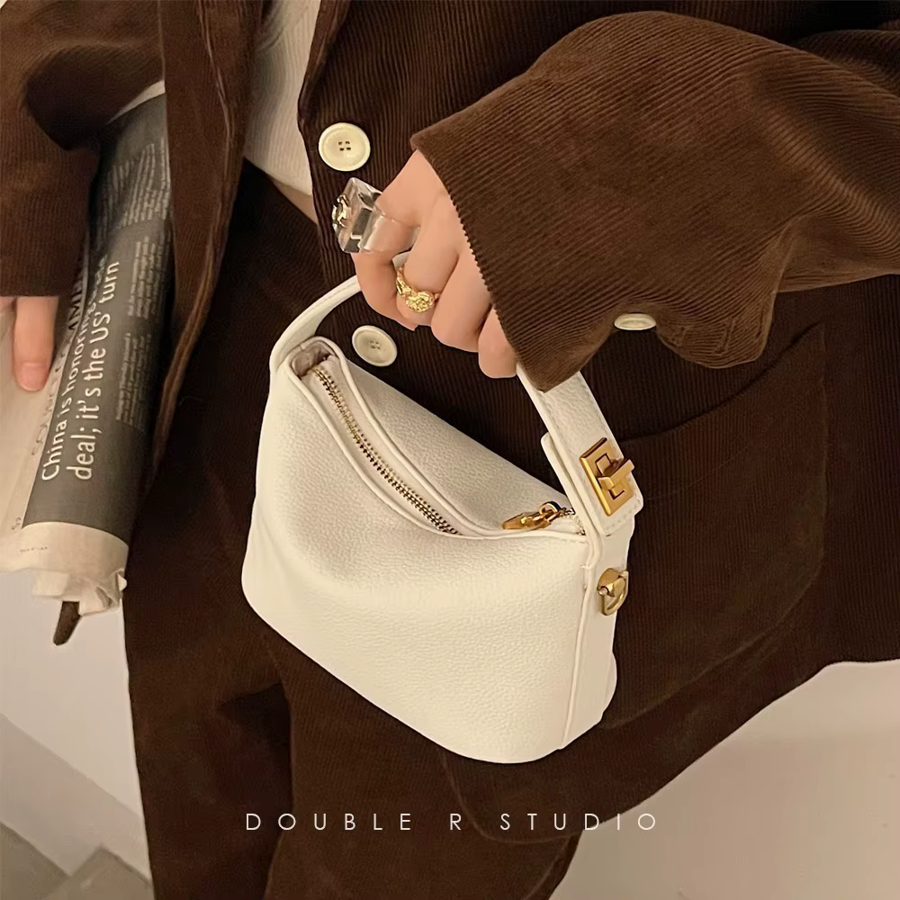 Nouveau Sac à Main Bandoulière Femme et Fille Style Luxe Simple et Rétro en Cuir Souple Petit Carré 