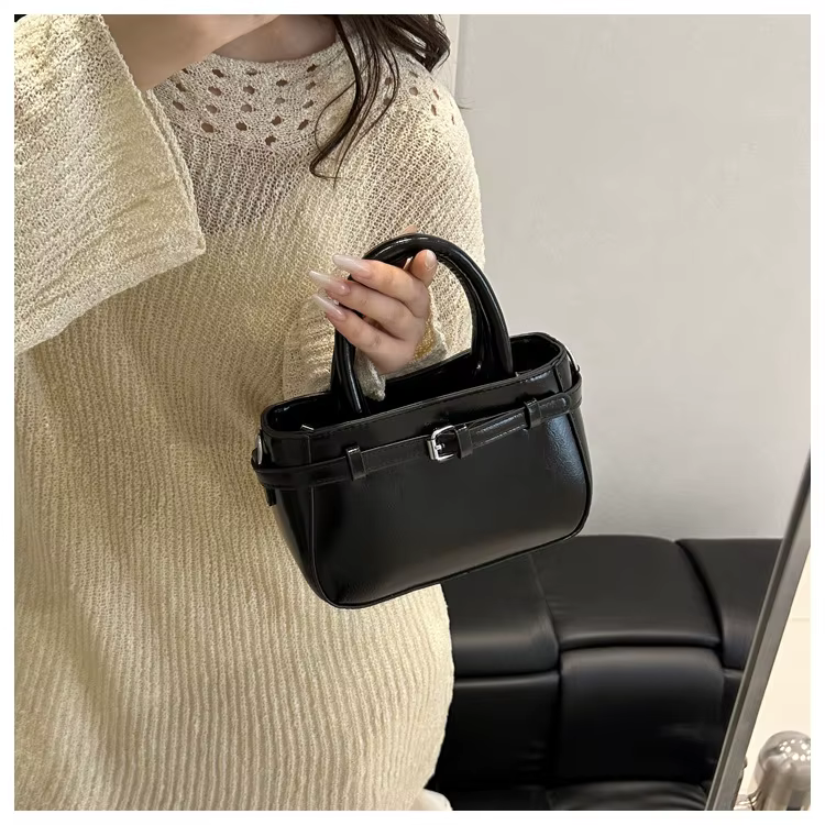 Nouveau sac à main pour filles, tendance et à la mode, version coréenne, petit sac carré, texture po