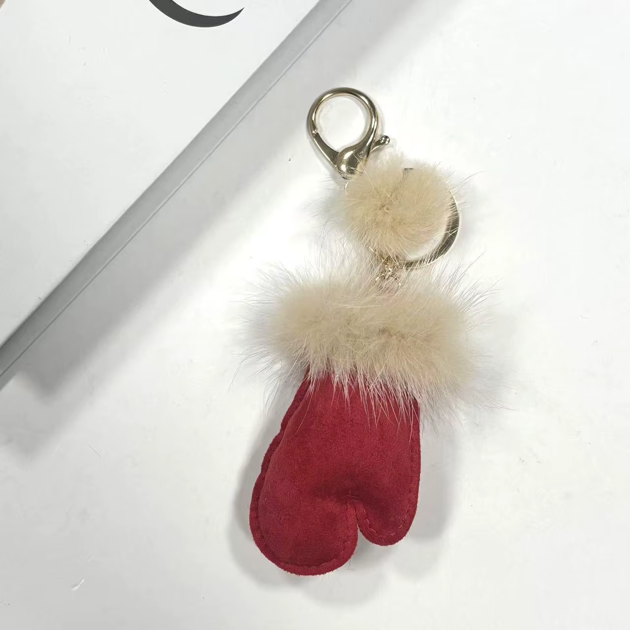 Porte-clés mignon en fausse fourrure de vison, boule de fourrure décorative pour clés de voiture ou 