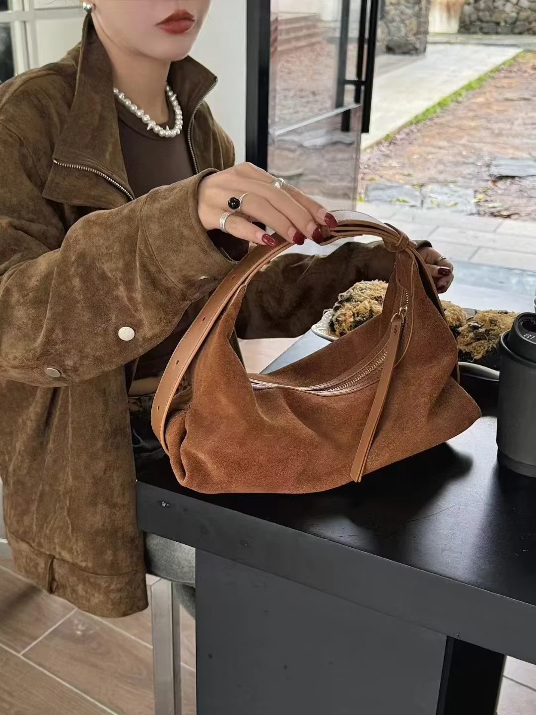 Sac à main en cuir de daim souple au toucher pour femme, poignée réglable, sac à main initié, premiè