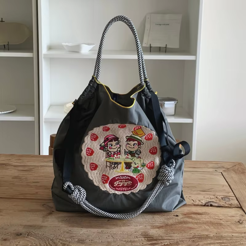 Sac de shopping brodé de style japonais, nouveau sac à bandoulière pour femme, sac à main tendance a