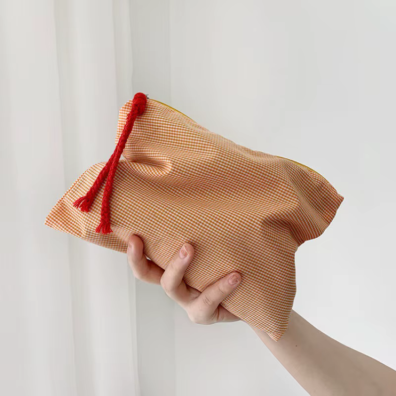 Petite trousse à cosmétiques classique à carreaux, portable pour les sorties, couleur contrastée rét