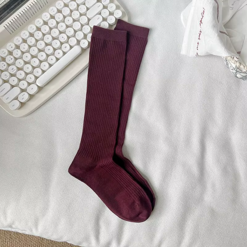Chaussettes rouges 2025 mode couleur unie noir blanc gris chaussettes longues bas femmes mode japona