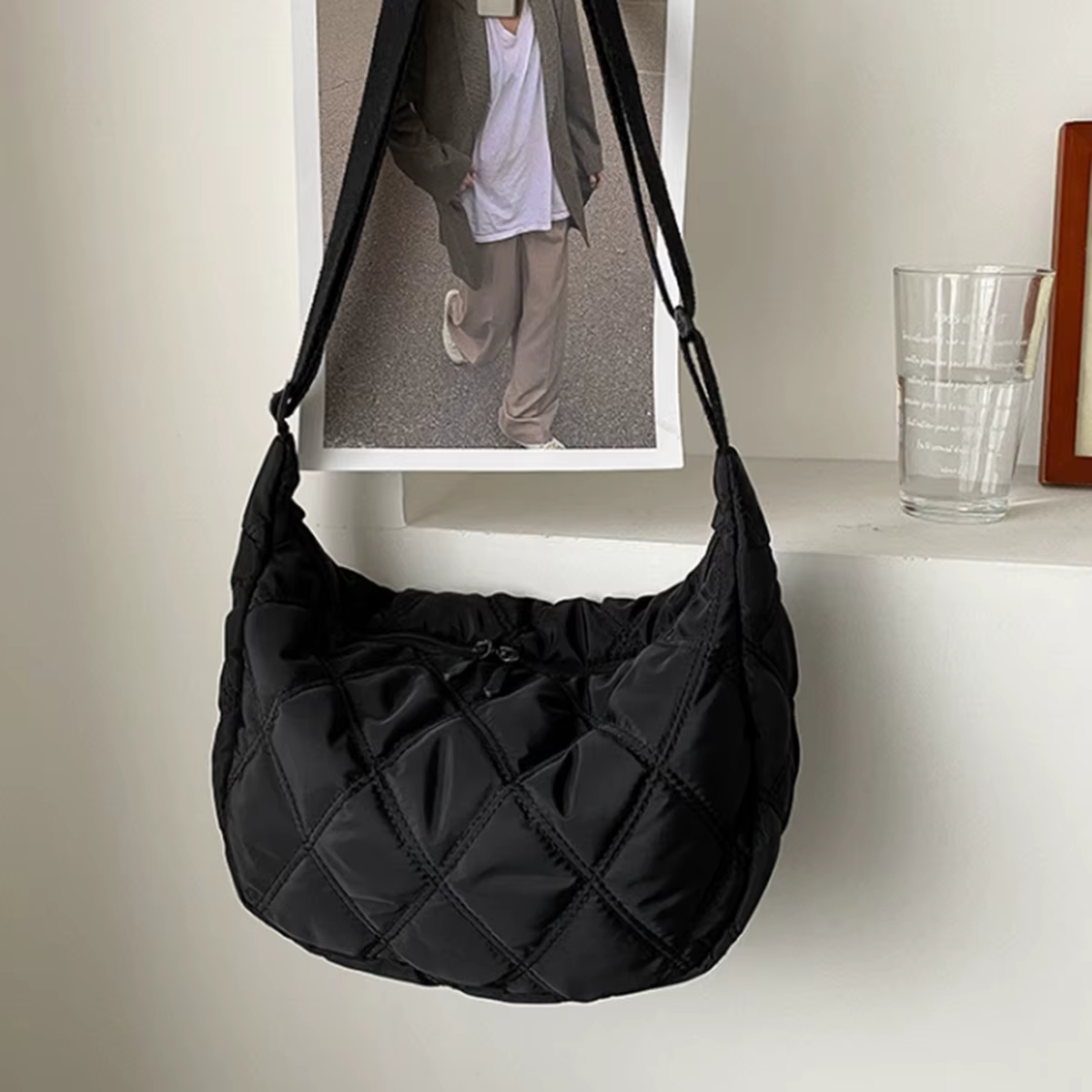 Sac à bandoulière en fil brodé à carreaux de diamant noir, grande capacité vers le bas, sac à boulet