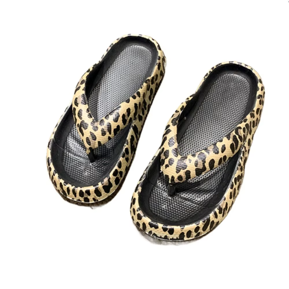 Tongs léopard simples assorties avec tout, sandales antidérapantes EVA pour femmes, chaussures de pl