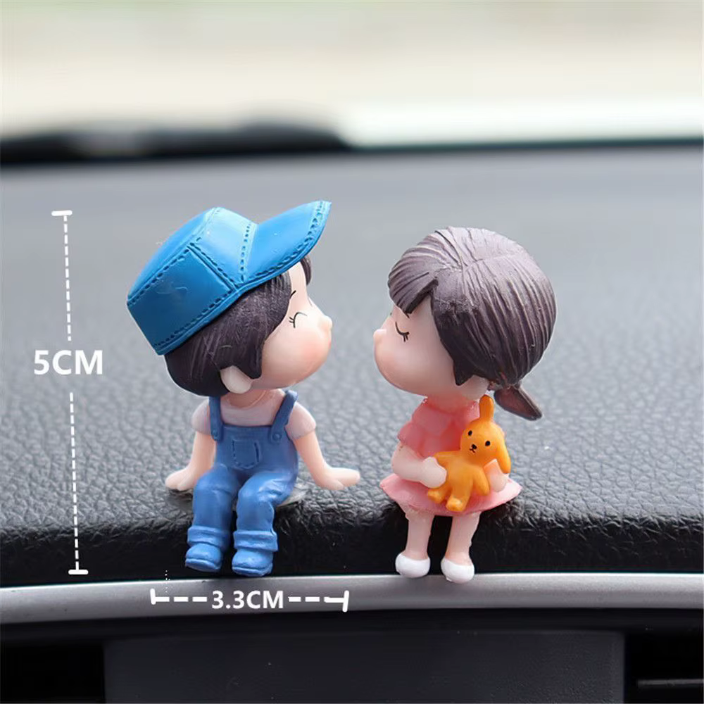 Accessoires de décoration de voiture pour Couples, dessin animé mignon, Figurines d'action, ornement