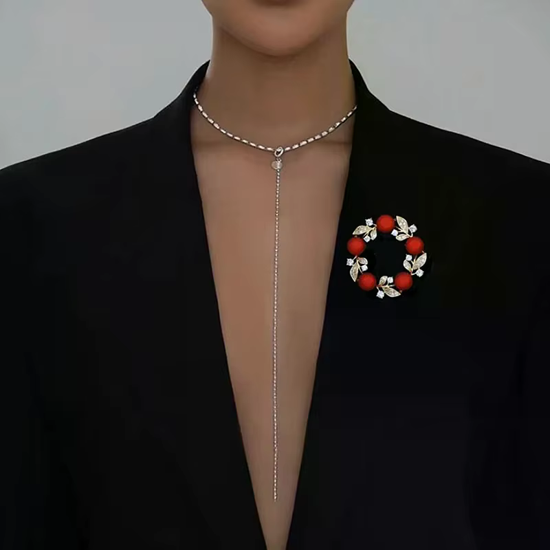 Broches guirlande ronde rouge à la mode pour femmes, vêtements, manteau, bijoux, accessoires de fête